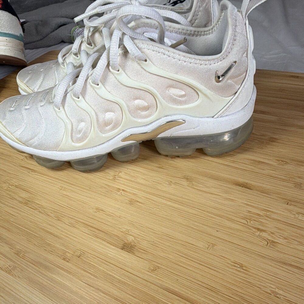 Nike Air Max Portal Sneakers Triple Sail/White Women’s Size 7 Athletic - Picture 2 of 16